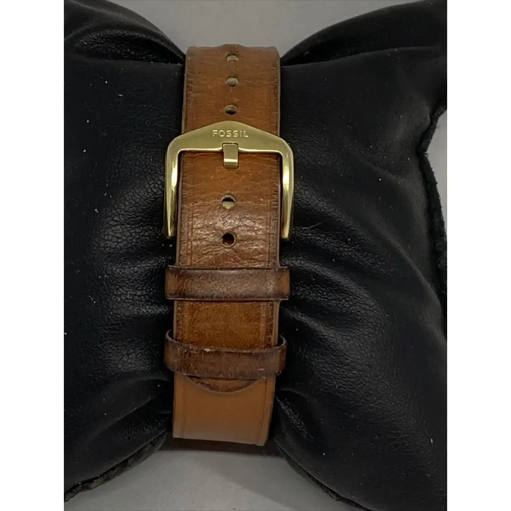 Fossil FTW1201 Women's Brown Leather Analog White Dial Hybrid Smartwatch XX726